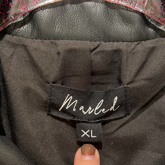 Camel and black cropped coat NWT - Picture 10 of 10